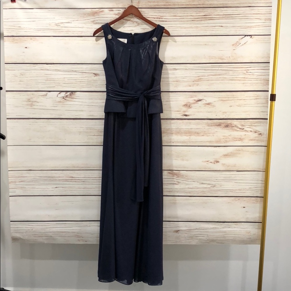 David’s Bridal Navy blue long gown worn once Sz 6